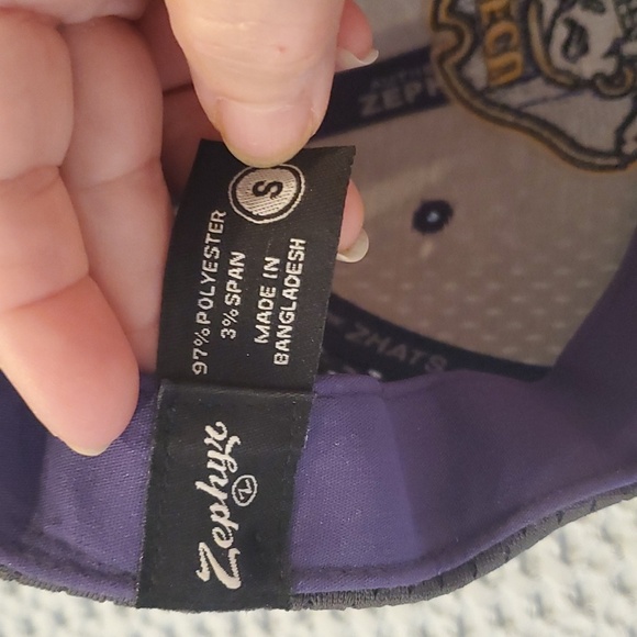 ECU Hat Size S - Picture 3 of 5